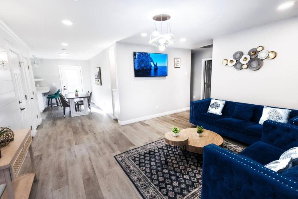 Central Escondido House | Escondido 3BR 2BA | Near Safari Park & Dining