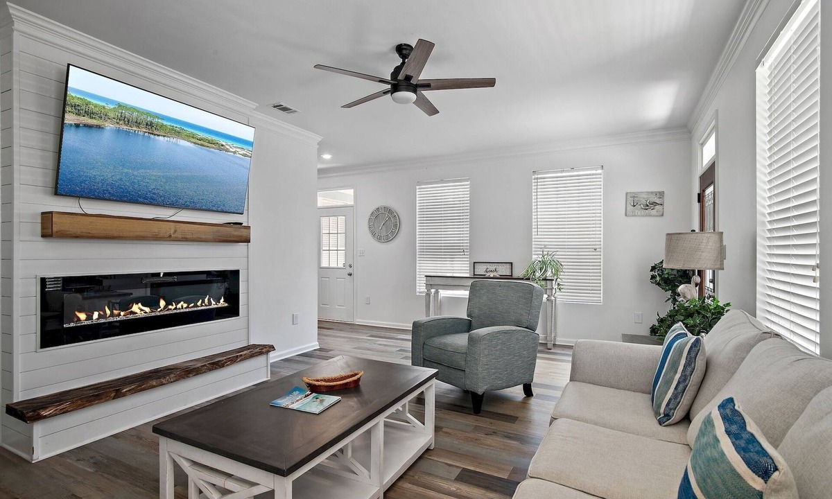 Emerald Waters Village House | Miramar Beach | LSV | Pool Access