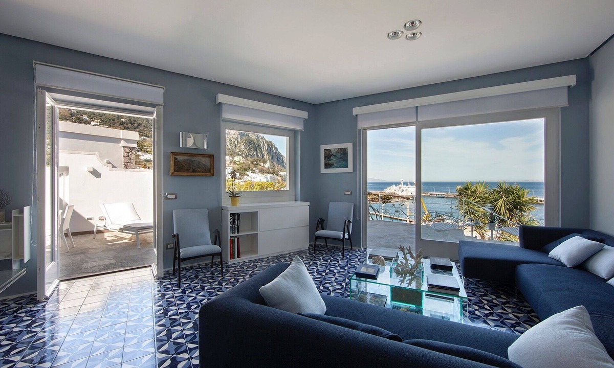 Marina Grande Villa | Villa Vesuvio at Fortino Capri A TERRACE ON THE SEA 10 MIN FROM THE PIAZZETTA