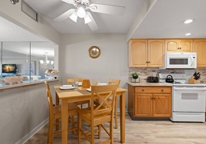 Beachfront with Amazing Views! Heated Pool, Hot Tub, Tennis Courts ~ 206 Reflections in Indian Rocks Beach