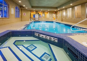 Holiday Inn Express & Suites Clarington - Bowmanville in Bowmanville