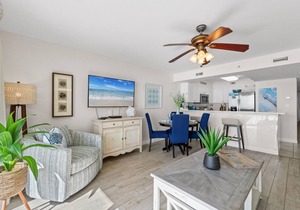 PI 309: The Beach Nook - Wake Up to Ocean Breezes and Gorgeous Beach Views! in Fort Walton Beach