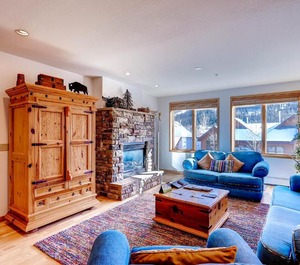 Gateway Lodge 