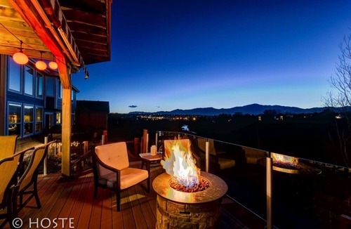 Northeast Colorado Springs Cottage | 5BR Mtn Views Family Getaway HOT TUB