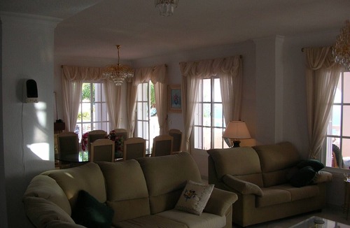 Velilla-Taramay Villa | Beautiful villa, panoramic views of sea and mountains, close to town