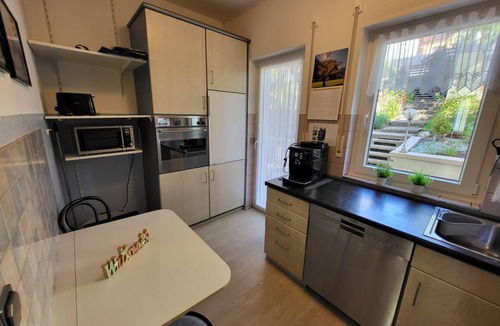 Neunkirchen Apartment | Bright vacation apartment on the first floor - Haus am Berg