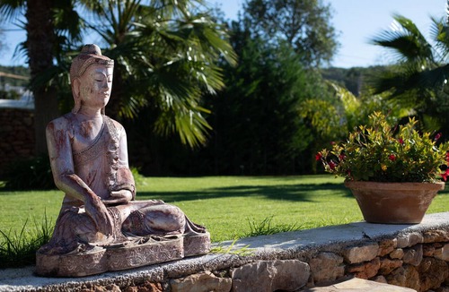 Sant Carles de Peralta Villa | Cosy Finca with Pool, Padel Court and Football Field - Can Gat Ibiza