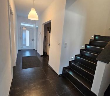 Hechtsheim Apartment | Ferienwohnung Eule