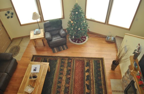 Woodland Park House | Gorgeous Mountain Cabin on 35 acres! Hot-tub & Spectacular views of Pikes Peak!