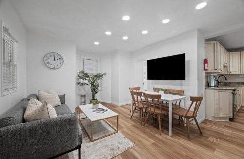 Bakerstown Apartment | Modern & Spacious Four Bedroom Apartment in Gibsonia, Pittsburgh, Unit 1