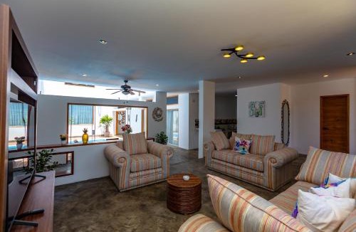 Mancora Bed & Breakfast | PUPUKEA HOUSE Mancora