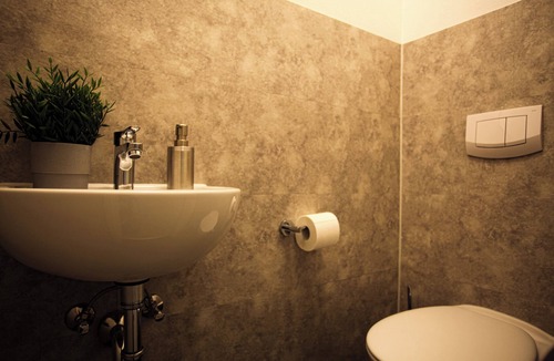 Großengottern Apartment | Sacher´s Quartiere - modern, close to Hainich, Unstrut cycle path and city trips
