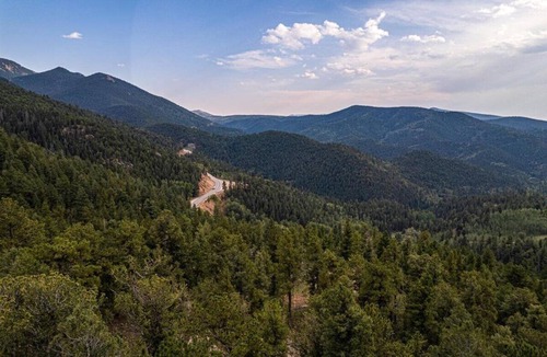Rainbow Valley Cabin | Secluded Rustic Mountain Cabin!