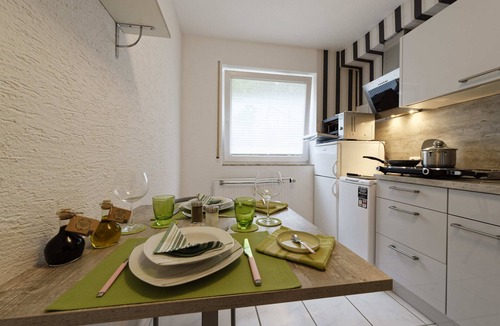 Kelsterbach Apartment | ★Studio Apartment, near Frankfurt Airport
