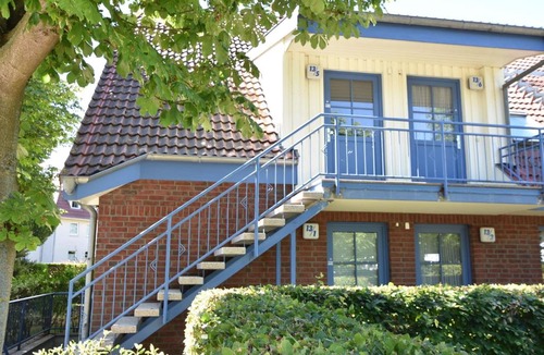 Ostseebad Boltenhagen Apartment | Sunny Apartment Near Boltenhagen Beach with Balcony