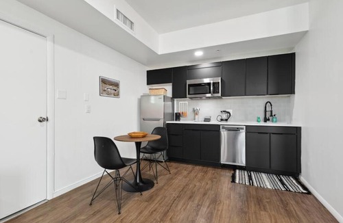 Riverside Apartment | Tempe Lofty Studios