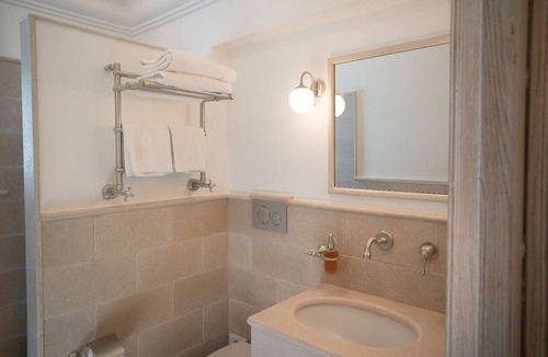 Anacapri Apartment | Villa DAlessandro Carmela, private apartment with a private heated hot tub