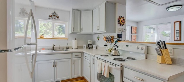 1brcolorado Cottage Charmhiking and Broadmoor in Colorado Springs