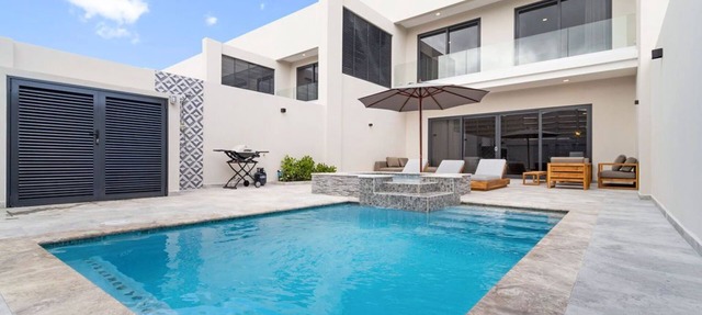 4BR Private Pool & Jacuzzi Boca Catalina Beach in Noord