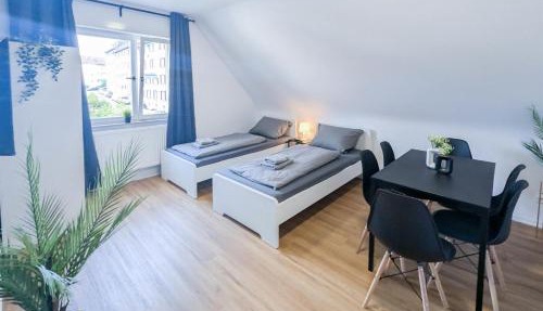 ALFA Stuttgart 3 Zimmer 6 Betten Apartment Wasen MercedesBenz MHP Arena l Bad I Küche l WIFI & SmartTV l 3BR & 6 Beds l Bathroom l Kitchen in Stuttgart