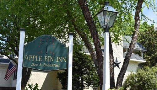Apple Bin Inn in Willow Street