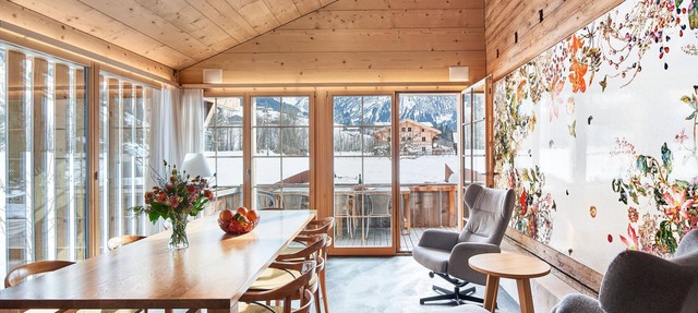 Authentic, cozy chalet near Gstaad with breathtaking views in Feutersoey