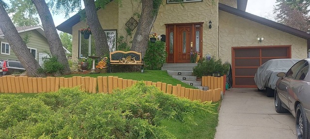 Available for STAMPEDE! Custom Solar House,Park,Hot Tub, Pool table, Fire Pit, in Calgary