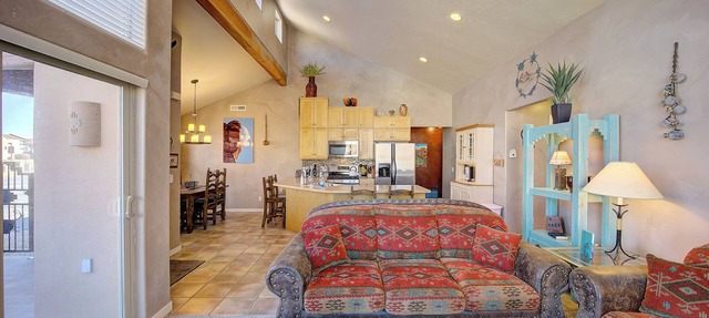 Awesome Retreat Pool ,Hot tub, 2 car garage in Moab