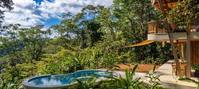 Bali Style Villa- Ocean view, AC, Salt water pool, amazing kitchen! in Santa Teresa