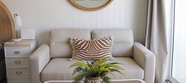 Beachfront Studio, Views, Best Location in Dee Why