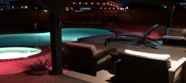 Beautiful 4 bed Home , Located 5 Min From Strip, Pool/spa,Cabana, Pool Table in Las Vegas