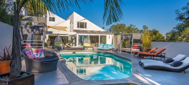 Beverly Hills Modern 6 Bedroom Pool Estate w Views, Secluded on a Private Lane in Beverly Hills