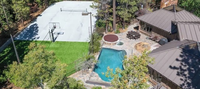 Big Bear Breakaway - Pool - Hot Tub & Pickleball court in Big Bear Lake