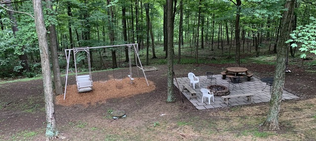 Black Connection Valley Lodge in Orbisonia