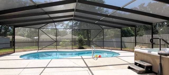 Bluewater Bay Hideaway- Relaxation Destination w/private pool in Niceville
