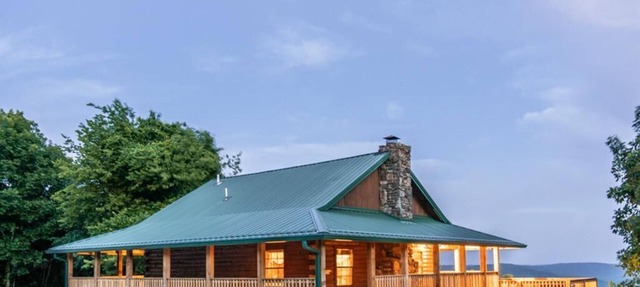 Buffalo River Cabin w/Hot Tub in Ponca