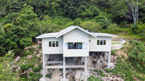CAM Getaway Villa in Praslin