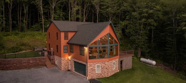 Cliffside Cabin, Stunning views and 100% privacy in West Decatur