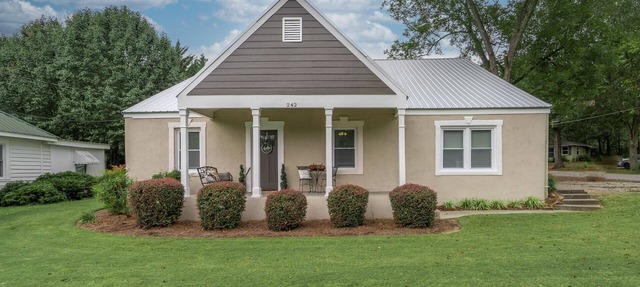 Close to Beautiful Downtown Monroe, Georgia in Monroe