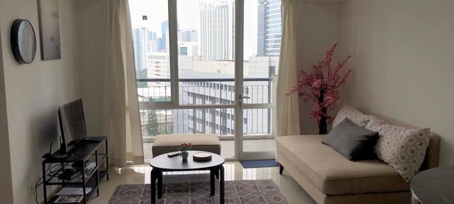 Comfy Casa 3 bedrooms apartment next to Kuningan City Mall with city view in Jakarta Selatan