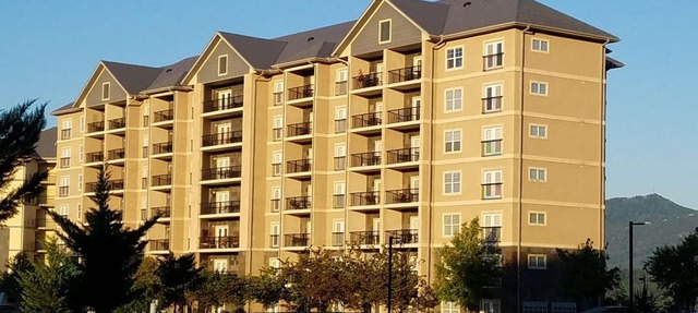 Convenient, Cute, and Cozy Condo located in Mountain View Condos Resort in Pigeon Forge