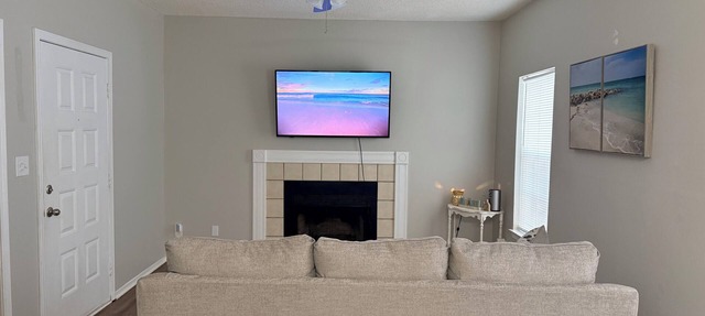 Cozy Beachy Riverwalk Condo – Close to Downtown & Beaches in Pensacola