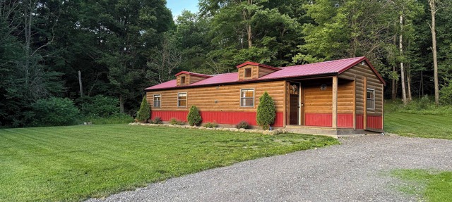 Cozy Cabin With Hot Tub Country Setting in Centerville