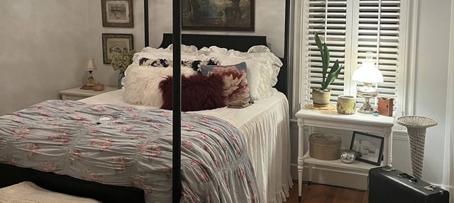 Cozy Cottage in Brookhaven