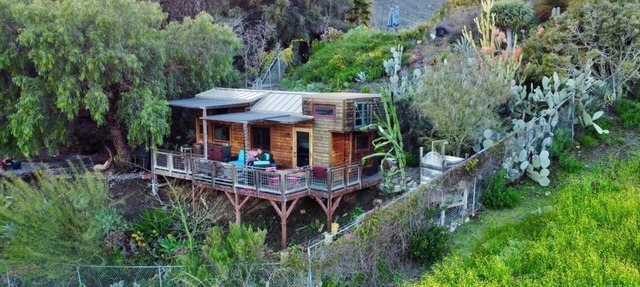Cozy & romantic tiny house w/magnificent views, hillside pool, & adorable goats in Escondido