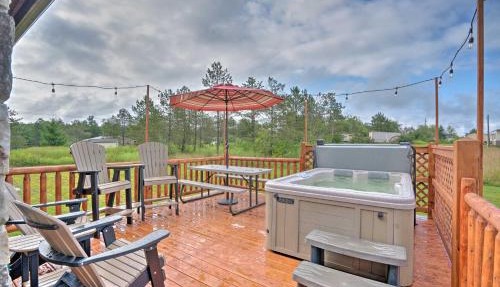Deck, Hot Tub, Fire Pit: Rustic Cabin in Benezette in Benezette