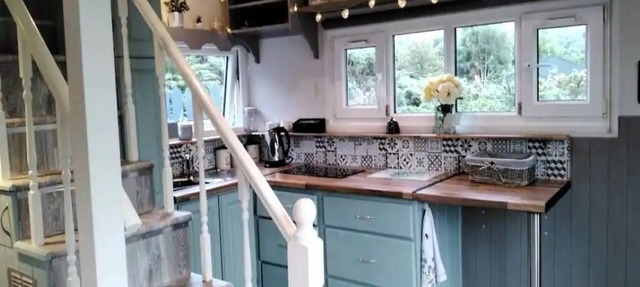 Delightful Tiny House with stunning views in the Dublin Mountains! in Dublin