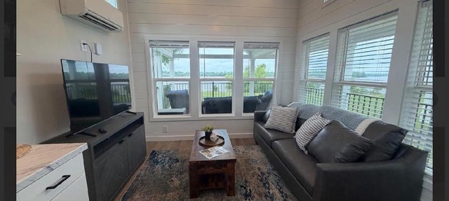 Delta Nights Tiny Home on the Mississippi River in Vicksburg