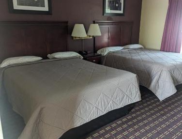 Dollar Inn in Somerset