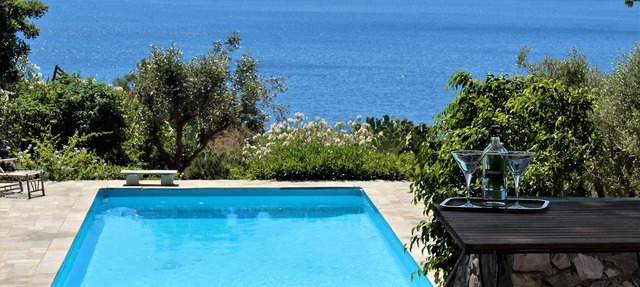 Dramatic location, Serene Sea Side Villa With Pool Near Temple of Sounion in Thymari